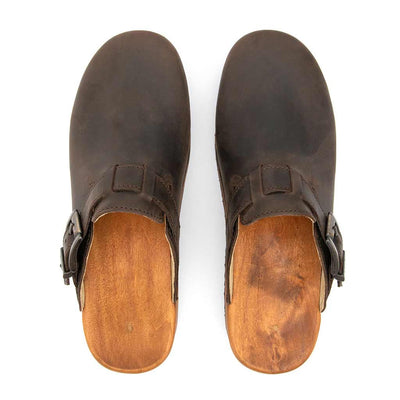 leon, clogs herren mit biegsamer nachhaltiger holzsohle, farbe: caffe-braun, holzclogs woody, woody schuhe, woody shoes, handgemachte holzschuhe aus österreich, kärnten